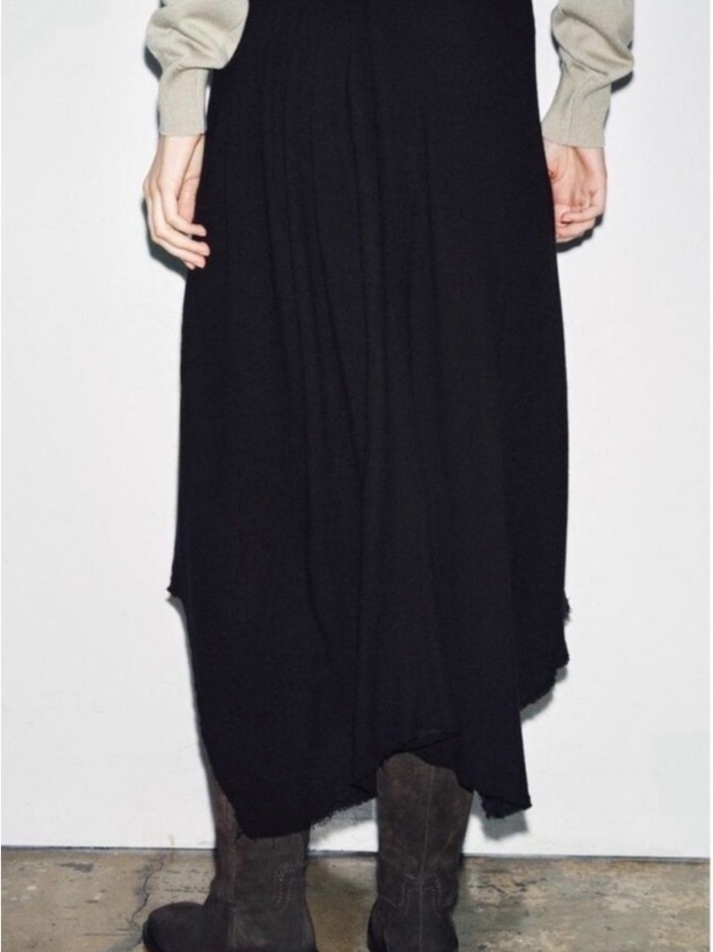 NWT Zara ZW Collection Asymmetrical
Midi Skirt Black Womens Large - Picture 5 of 14